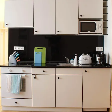 호텔 카토나 아파트먼트 *