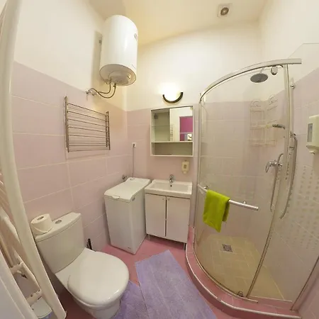 호텔 카토나 아파트먼트 *