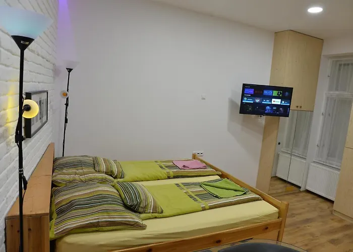 Katona * Budapest