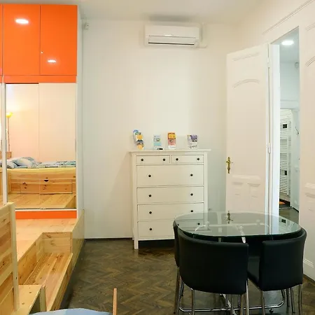 Katona Apartment
